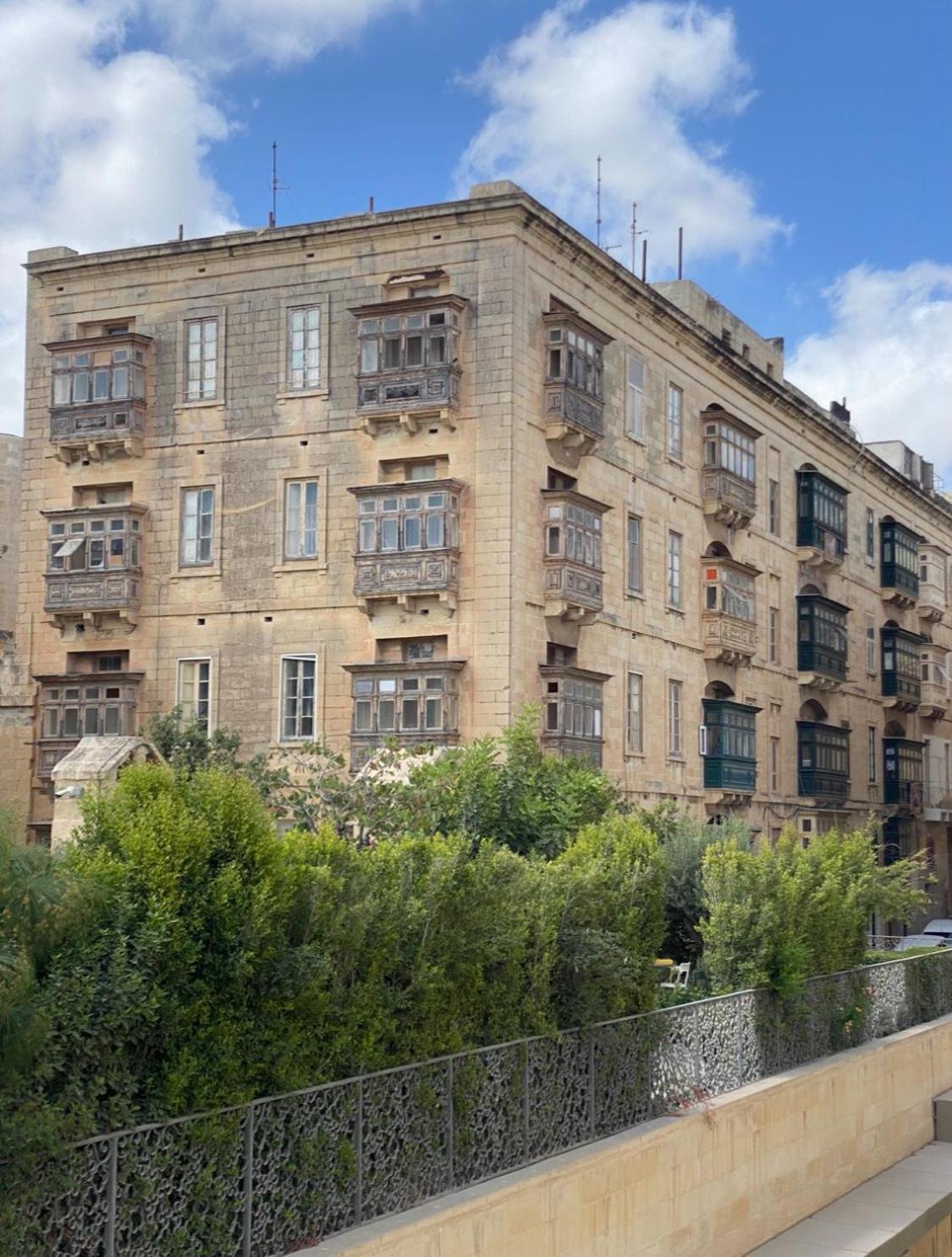 San Karlu Hotel Valletta Exterior photo