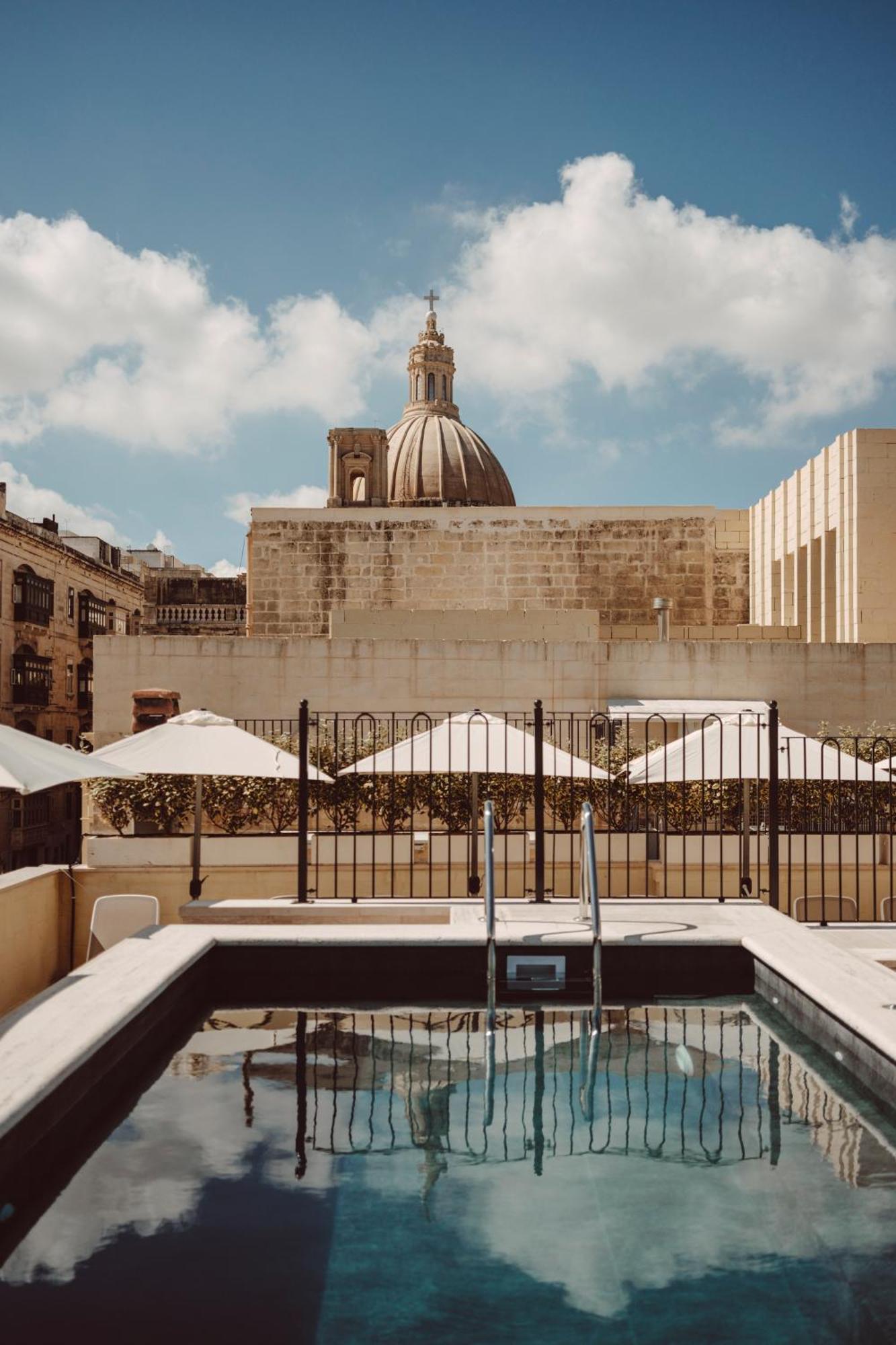 San Karlu Hotel Valletta Exterior photo